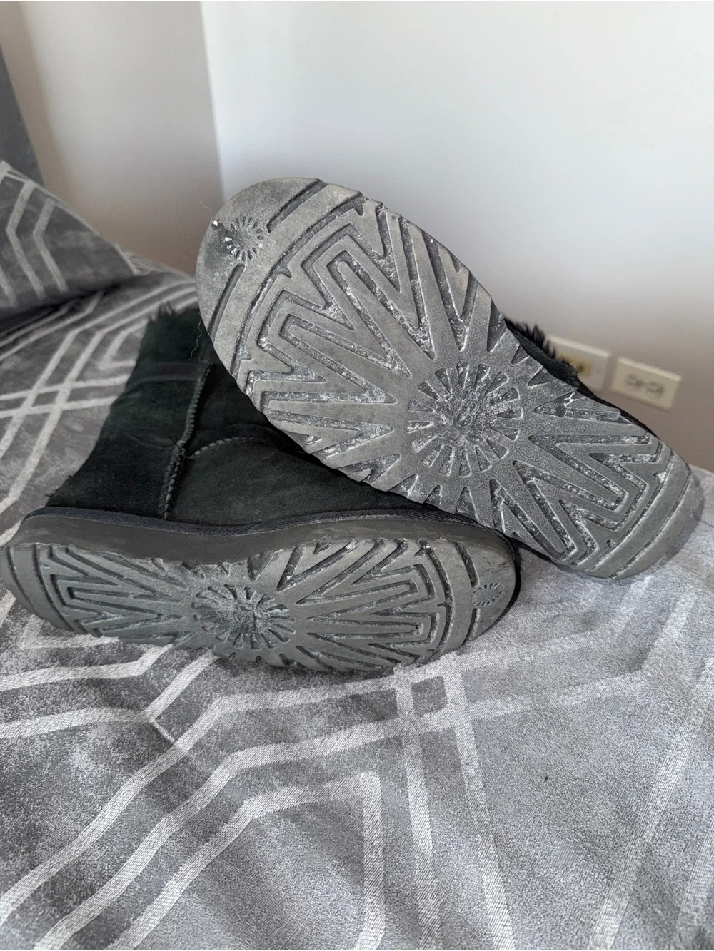 UGG Naiyah in Black Suede Short Boots